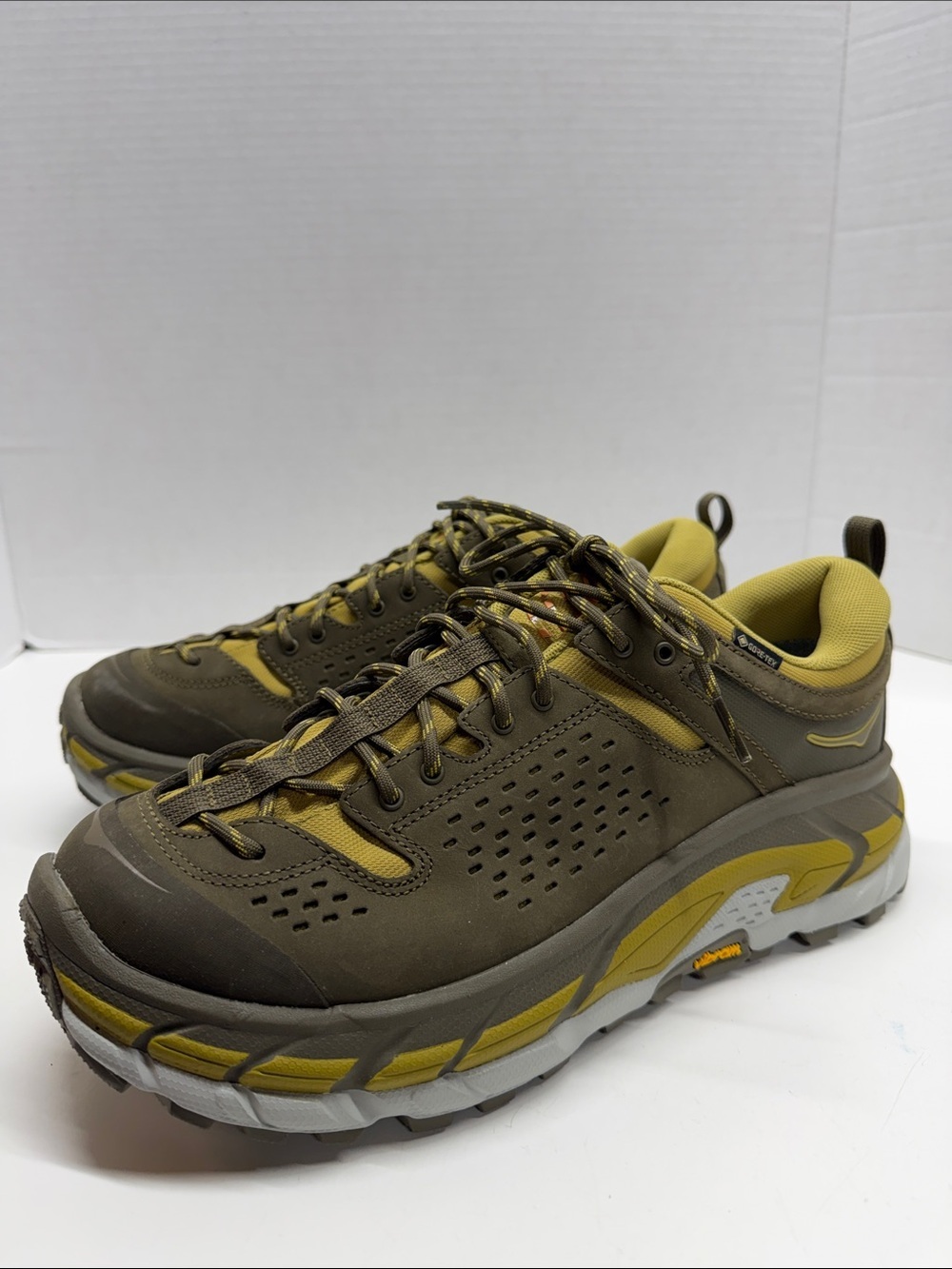 Hoka One One Tor Ultra Low Sneakers Athletic Running Shoes Olive Green Womens 11